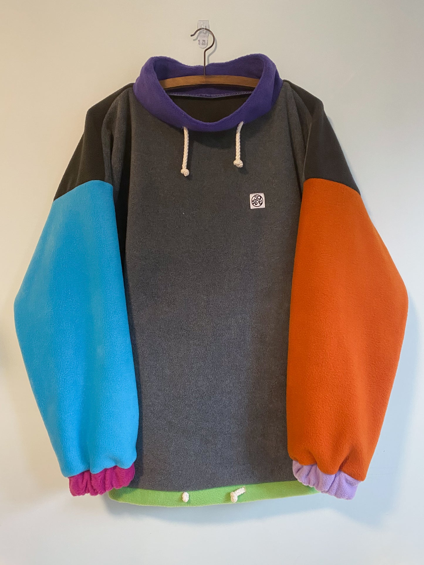Fleece pullover