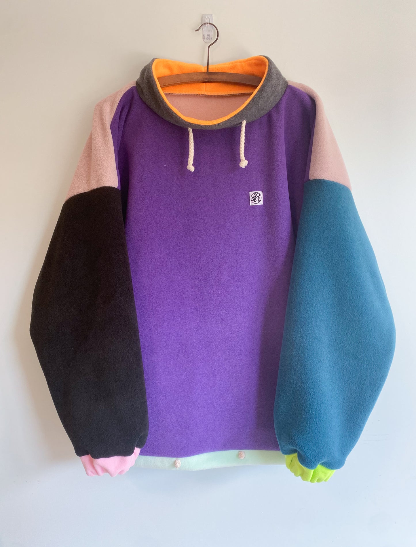 Fleece pullover