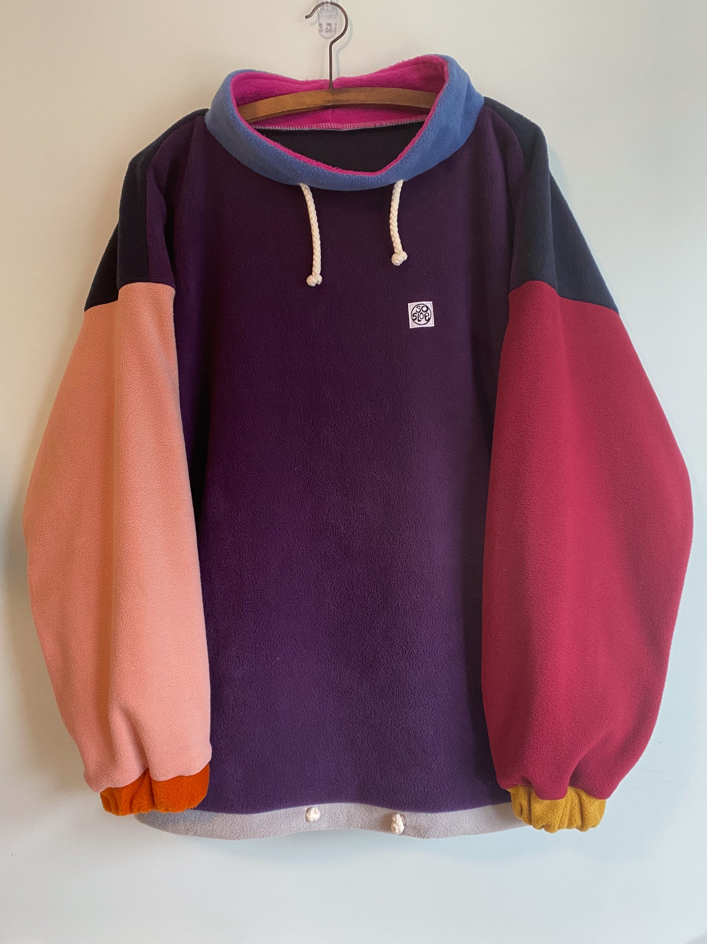 Fleece pullover
