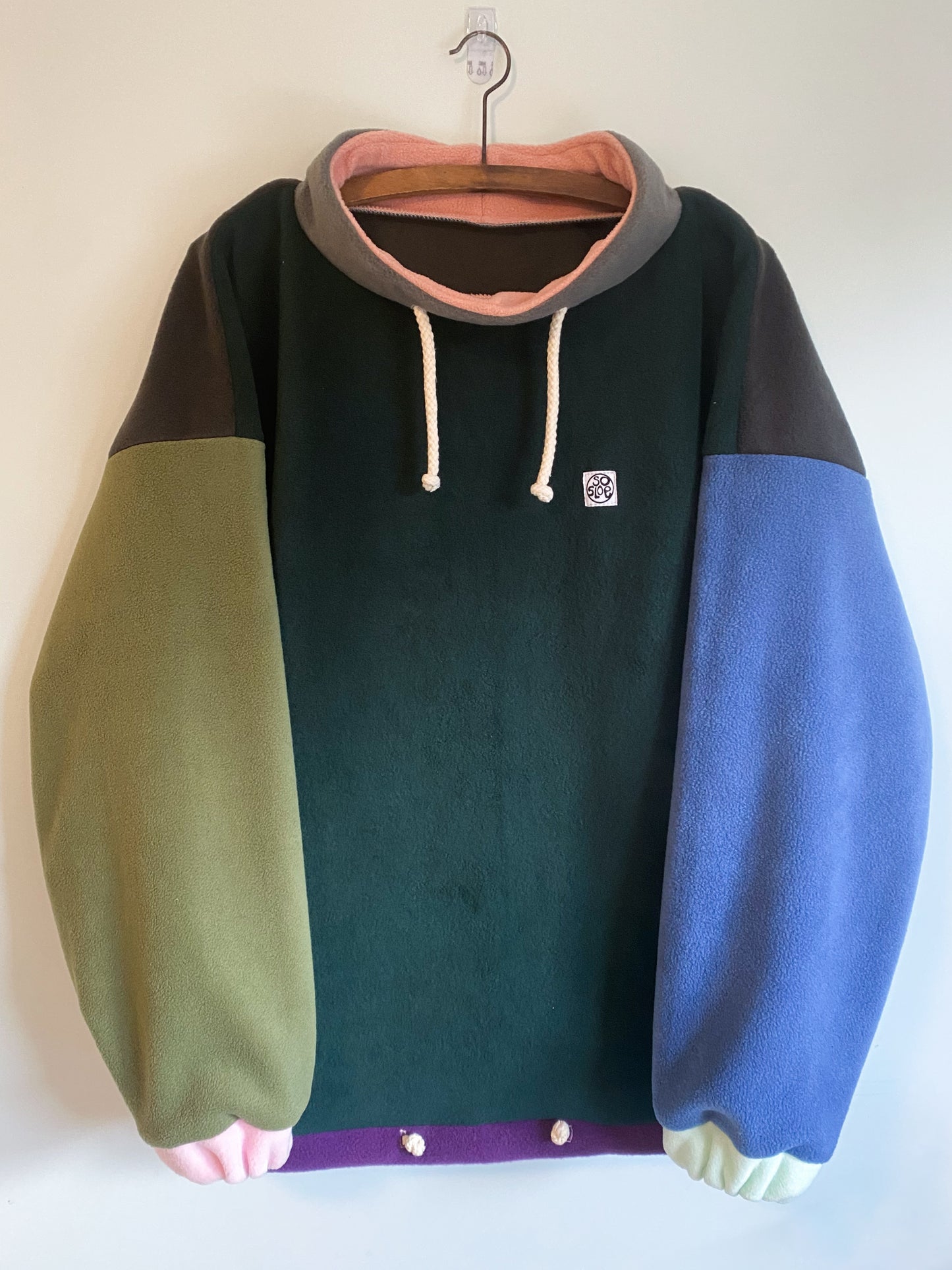 Fleece pullover