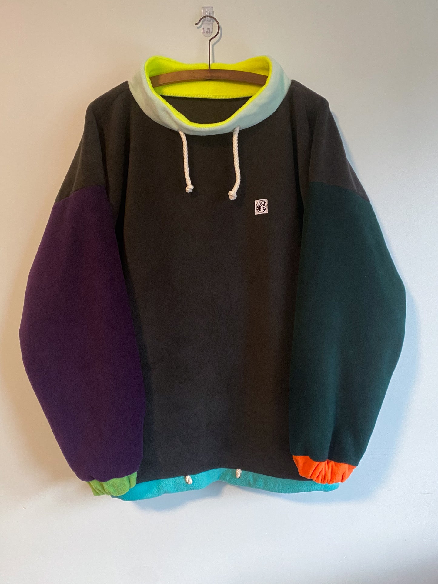 Fleece pullover