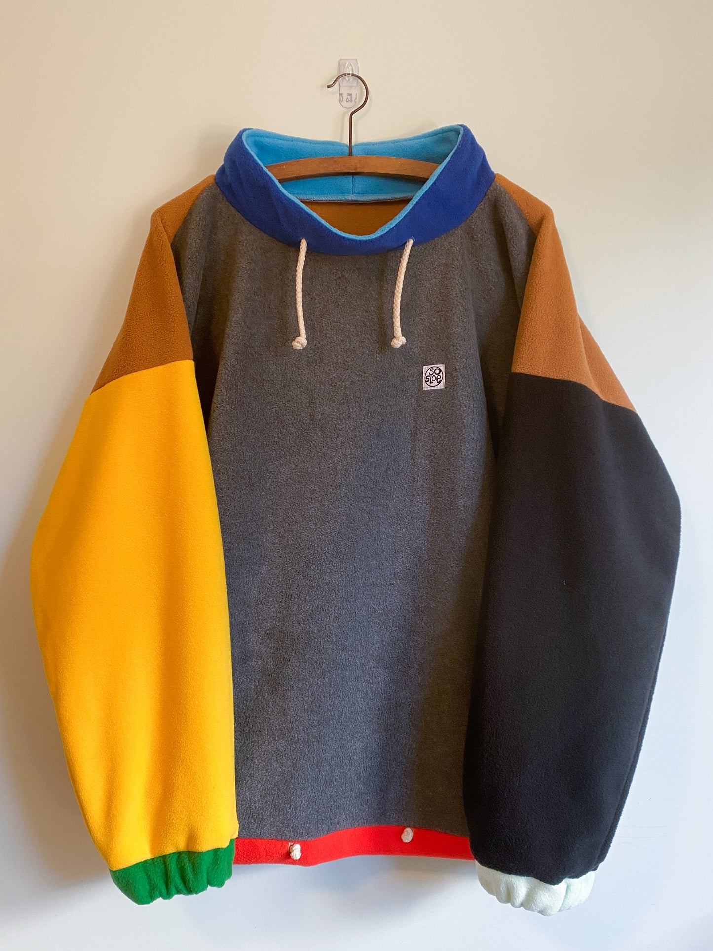 Fleece pullover