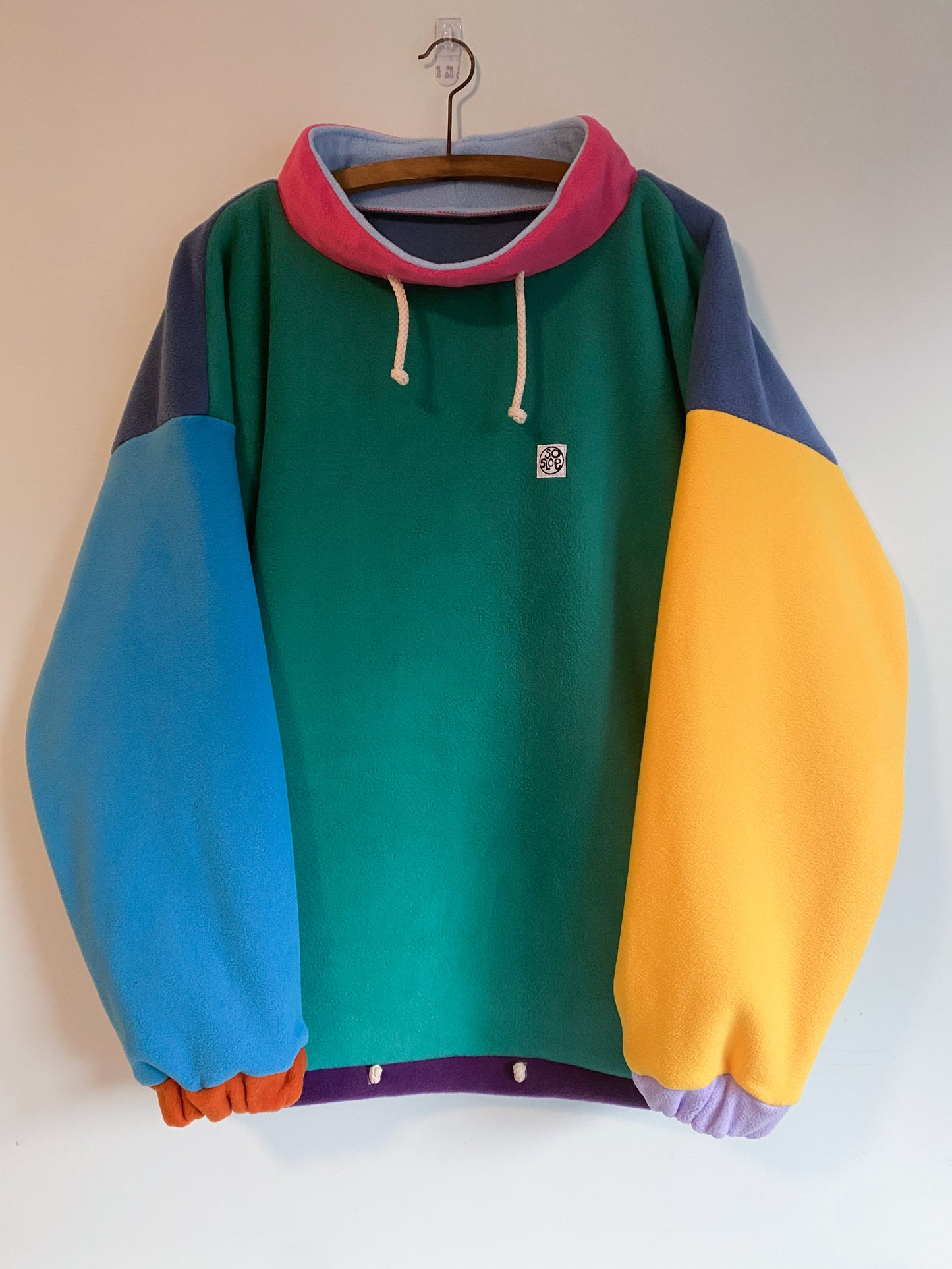 Fleece pullover